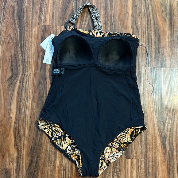 Amoressa Dijon One Shoulder One Piece - Picture 15 of 16